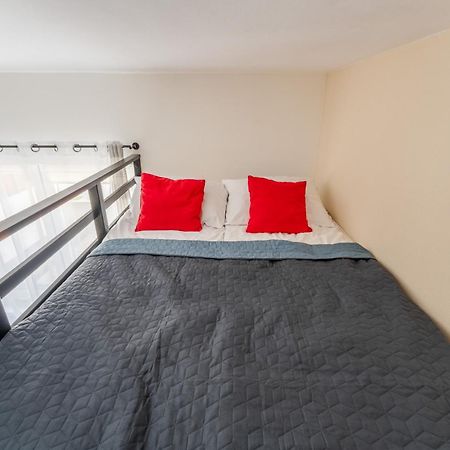 Apartament Loftowy Na Spokojnej Kolobrzeg Luaran gambar